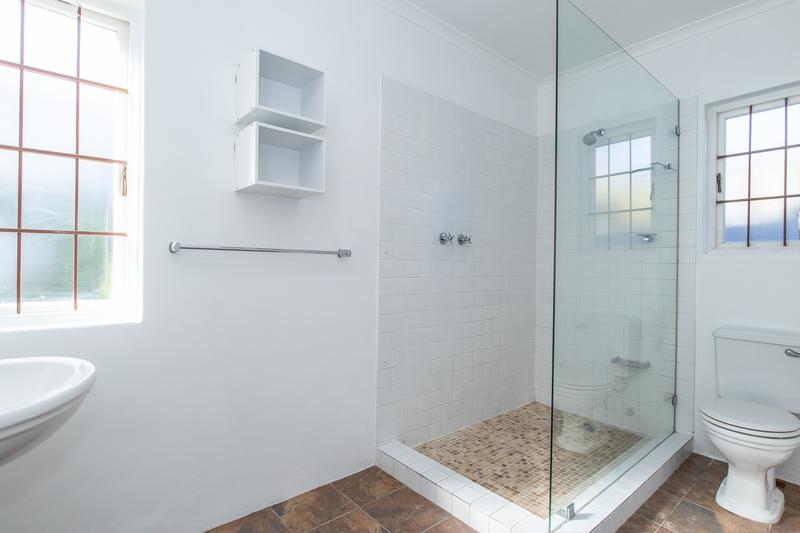To Let 1 Bedroom Property for Rent in Bergvliet Western Cape